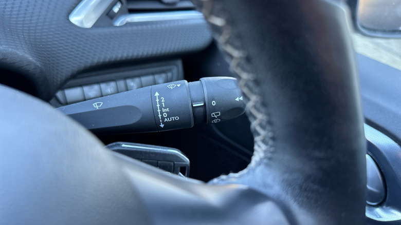 Peugeot 2008 1.5 BlueHDi 100 Allure 5dr Diesel Estate